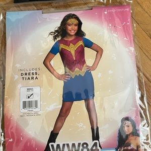 Wonder Woman kids halloween costume size small 4-6